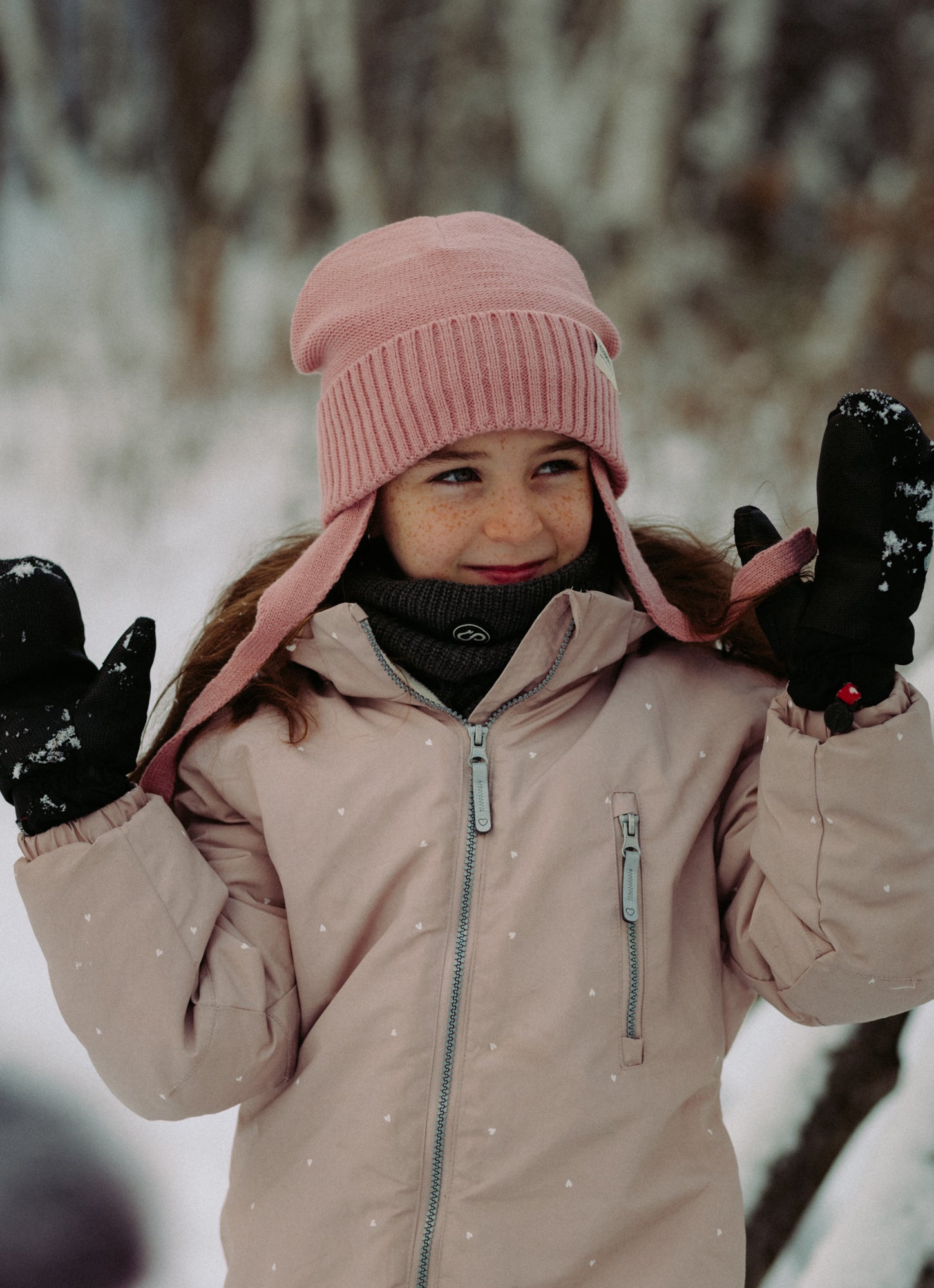 2023-ecogriffe-ambiance-tuque-raton-rose-cendre-01 copie