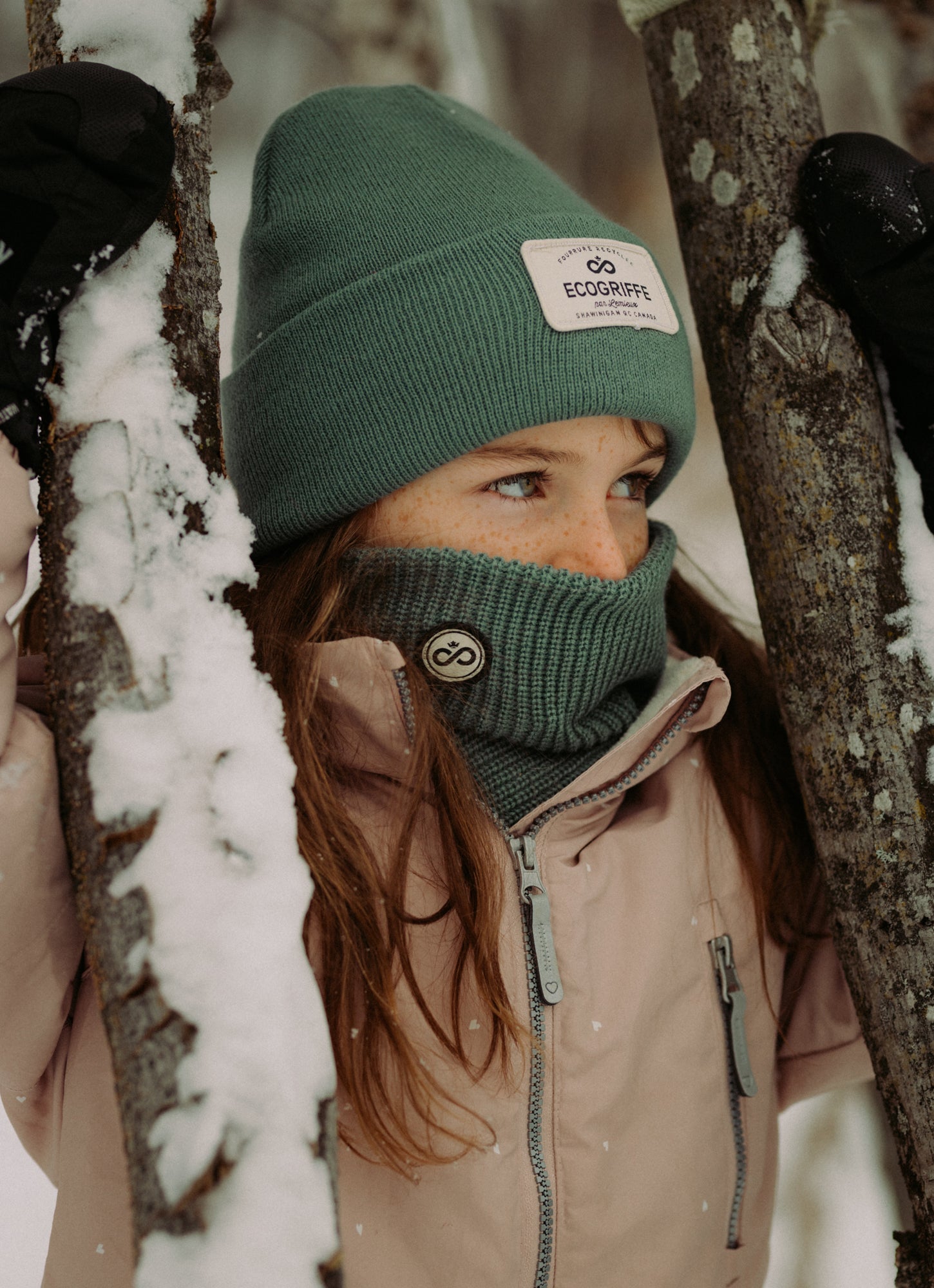 2023-ecogriffe-ambiance-tuque-tradition-junior-sauge-01